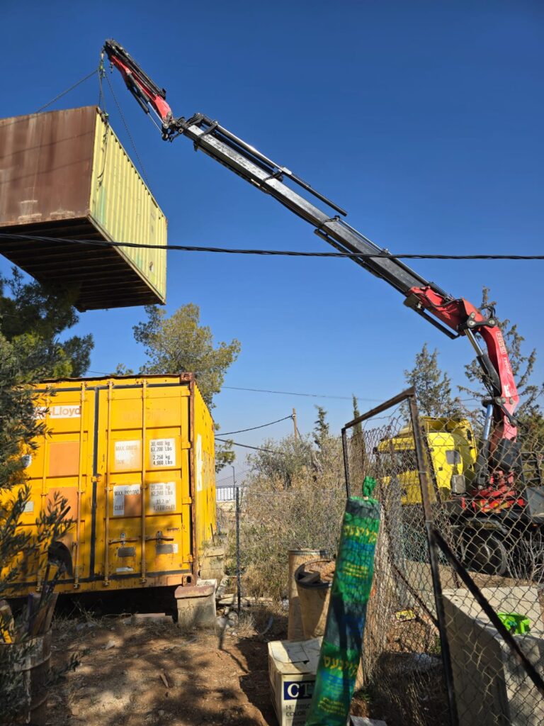 מכולה למכירה