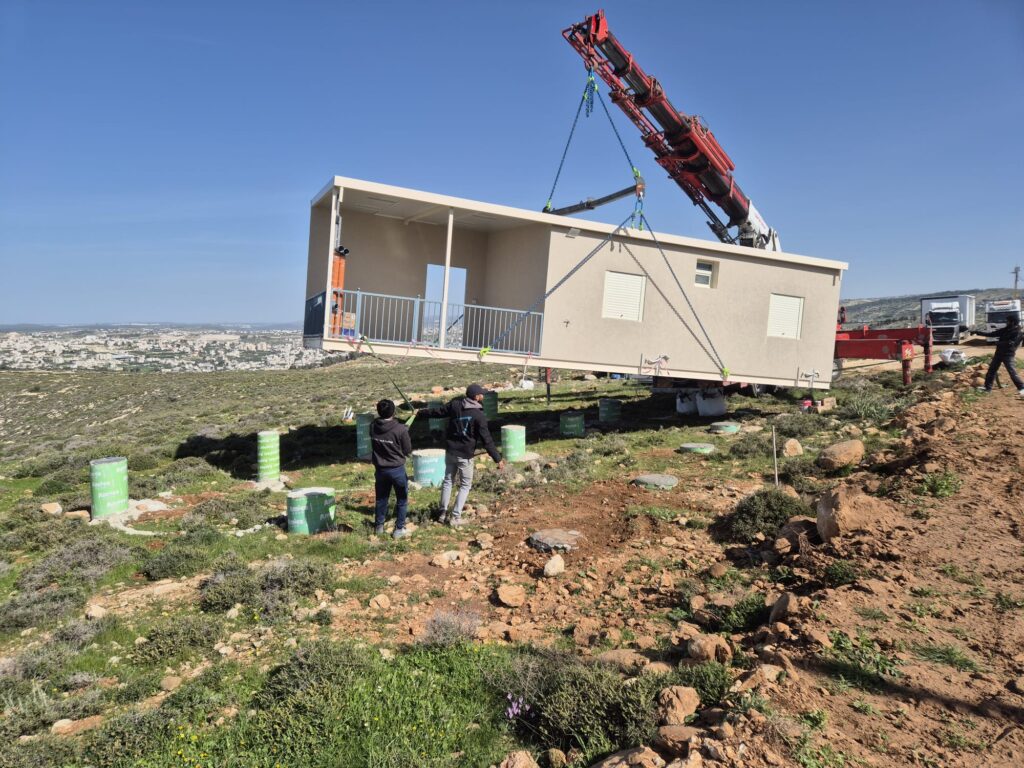 מבנים ניידים למגורים עם הובלה על ידי חברת יצחק שרעבי
