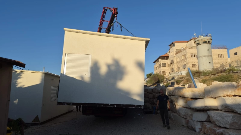 הובלה והצבת מבנים ניידים באזור צפוף ומורכב - עם יצחק שרעבי
